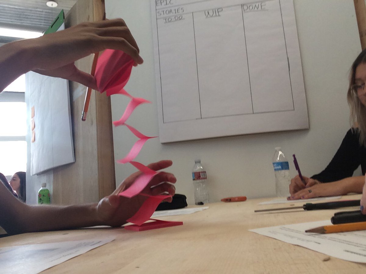 BalcomVictoria's tweet photo. using the scrum method to create a robot out of cardboard! currently in the designing process #EngineeringHTHCV https://t.co/c4KxGkGeDY