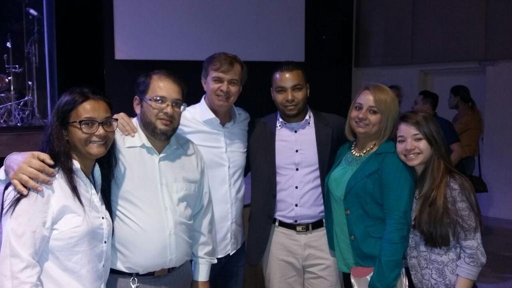 jandy_lima's tweet image. Formidavel estar com pessoas agradaveis.