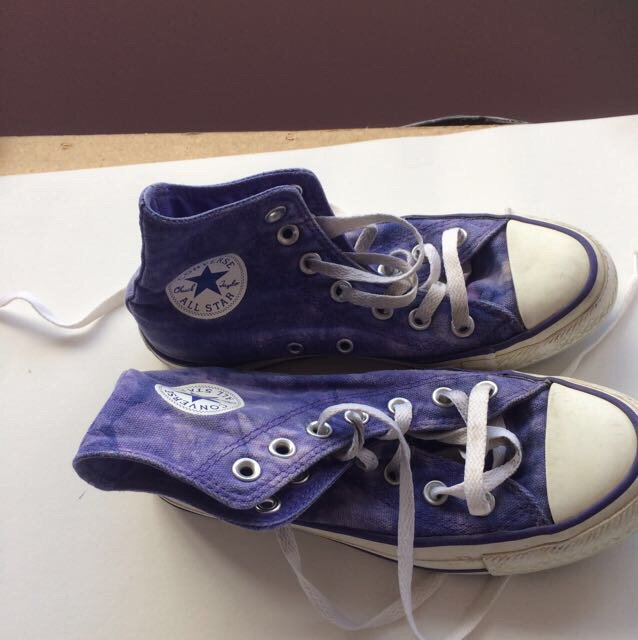 KidsterCo's tweet photo. Beautiful size 3 Converse in KidsterApp, £7! 
 https://t.co/qkfb4iuMGe https://t.co/goEBlwPscd