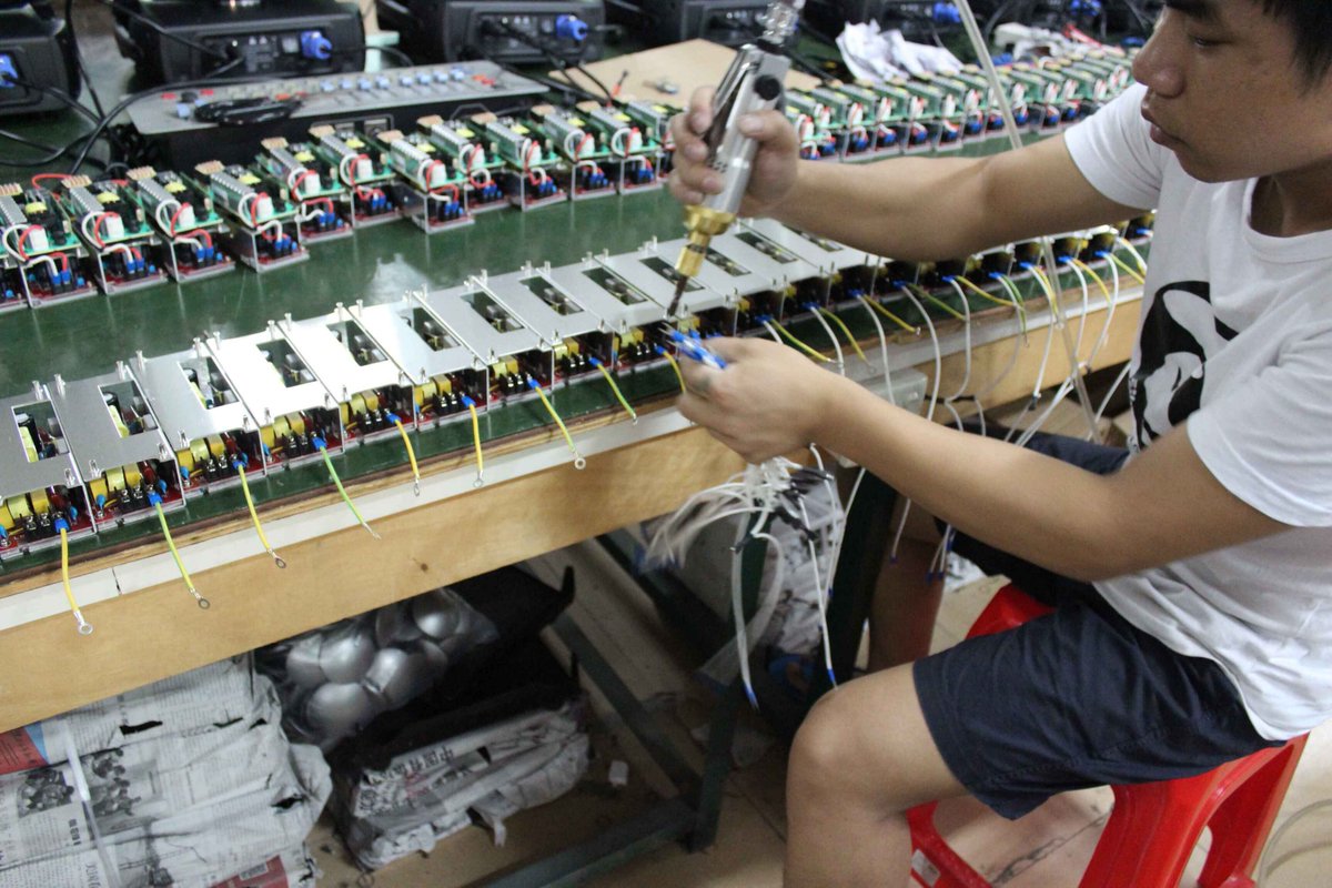 Wow.wow..500pcs 7R cooling fan, the factory is beginning to be engaged in the production of the busy.