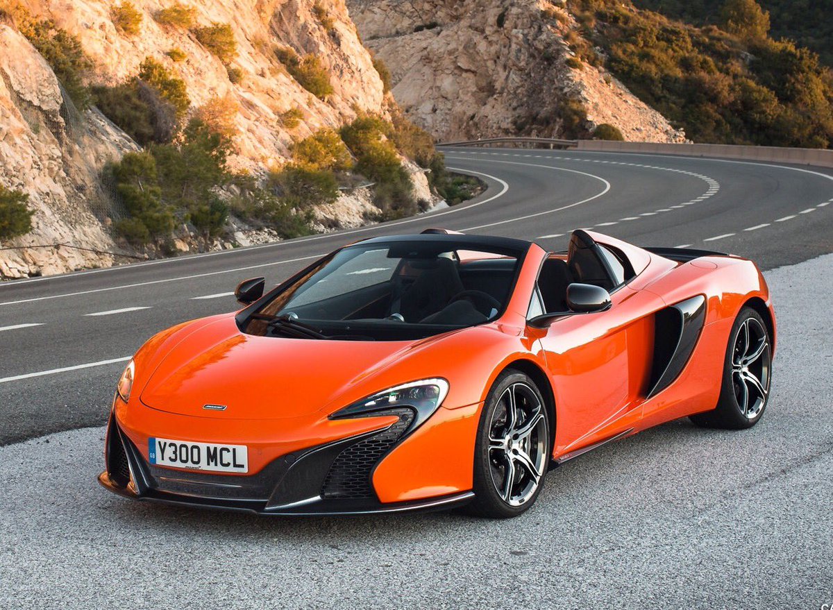 Cardecisions's tweet image. Mid-engines, drop top supercars🔥💯