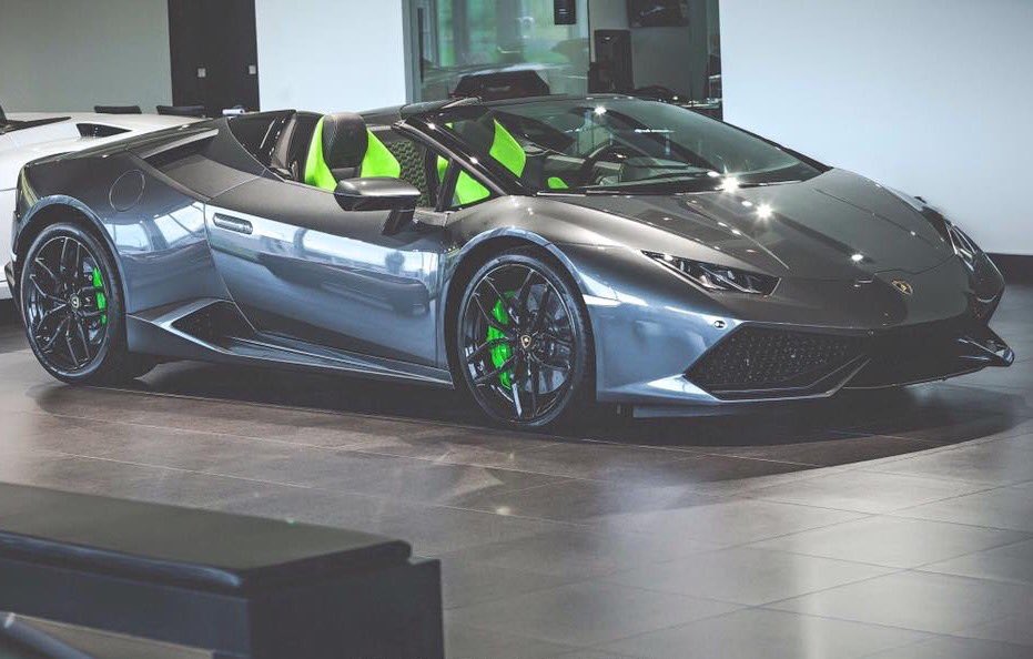 Cardecisions's tweet image. Mid-engines, drop top supercars🔥💯