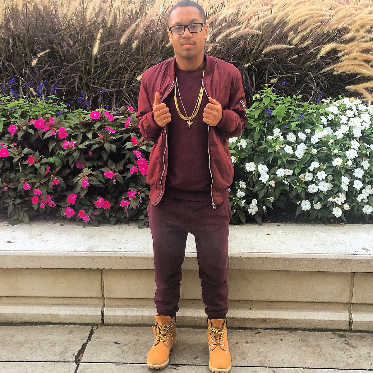 EliTheCoolKid1's tweet photo. You Do What You Want When You Popping 📸🔥🍷 #Fall2016 #FallTimeChi 🍁🍂🍃 https://t.co/quFaDuGLOL
