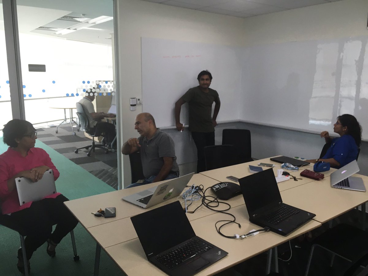 prashbhargav's tweet photo. #IntuitLeap InternalMobility team brainstorming the solutions @IntuitIN https://t.co/WjXQXF3QnB
