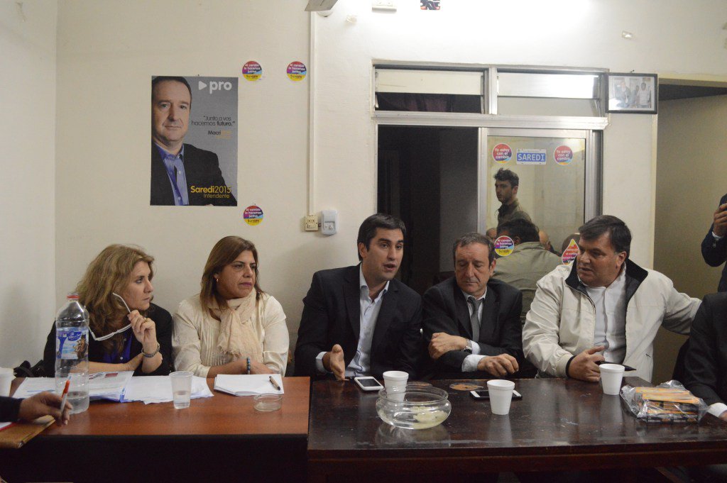 NacionalMatanza's tweet photo. Manuel Mosca y Miguel Saredi se reunieron con Vecinos de La Matanza https://t.co/WI8D93pBI0 https://t.co/GTyznhWmjr