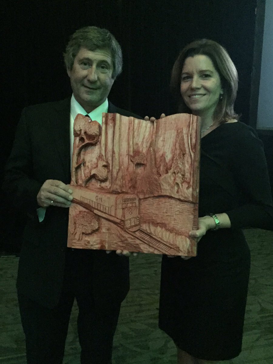 cibcef's tweet photo. Congratulations to @CN_Comm for receiving the Sustainable Achievement Award from @TreeCanada! #CUFC2016 https://t.co/PHFZ2CZlMG