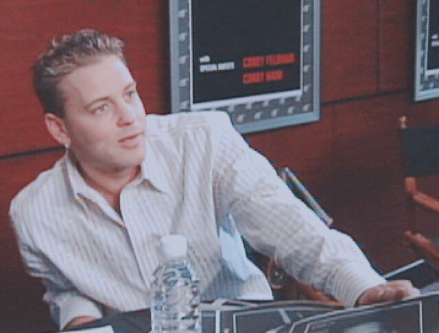strwberrygirl's tweet photo. I adore him so much. https://t.co/kBm0sqHG1A