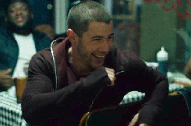 ScreamsQueends's tweet photo. My Boyfriend @nickjonas https://t.co/WUxHRdJVA6