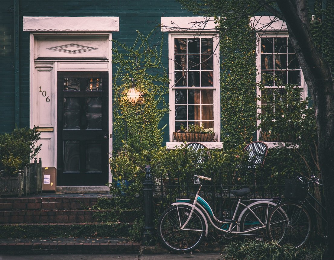 Kayla_Aus's tweet photo. Learn how leaving reviews for your guests can help your listing https://t.co/e4q2sZ4rKS #AirbnbHacks #Kayla https://t.co/GdhTUhMZuA