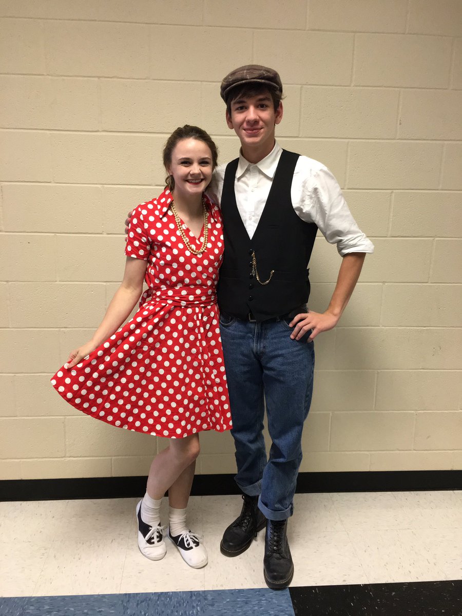 maggie_mccullo's tweet photo. decades day with some of my faves :-))) #welcometothe60's https://t.co/X8cXijfPWU