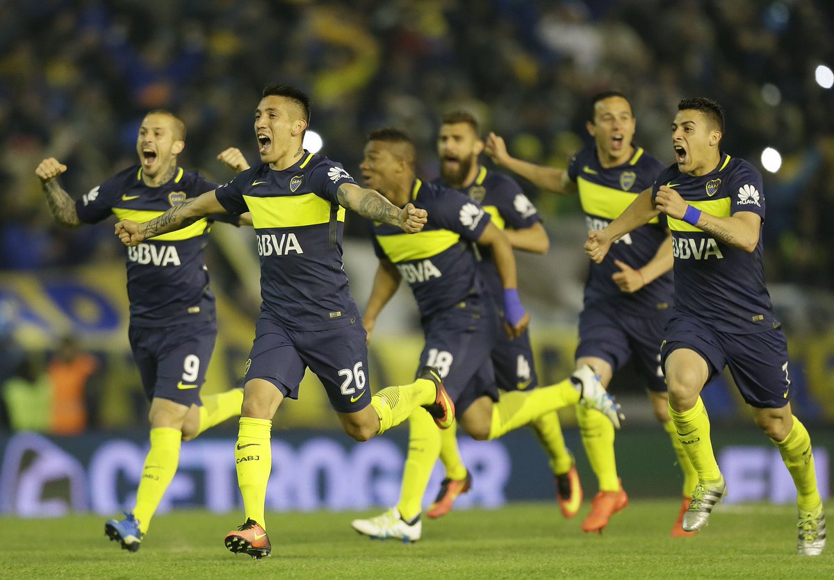 BocaJrsOficial's tweet photo. Que se vengan los cuartos... https://t.co/Nzft4ncpzJ