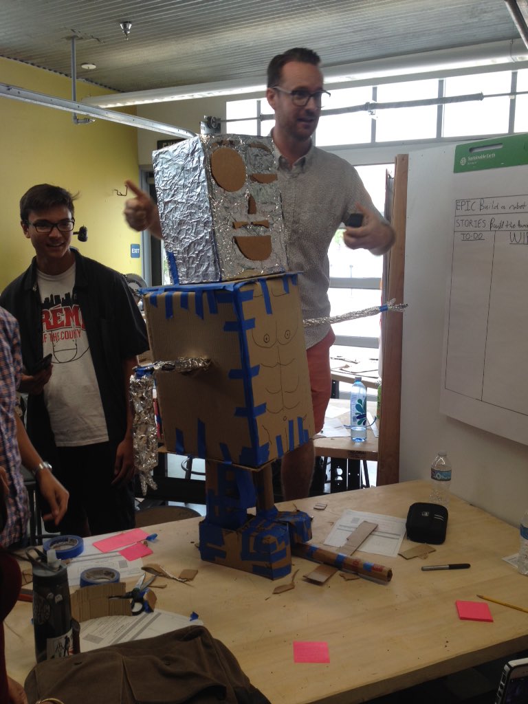 Vzayas2017's tweet photo. Mr. Poole posing with our new robot we created during engineering. #EngineeringHTHCV #teamworkmakesthedreamwork https://t.co/h4yZWEh7IG