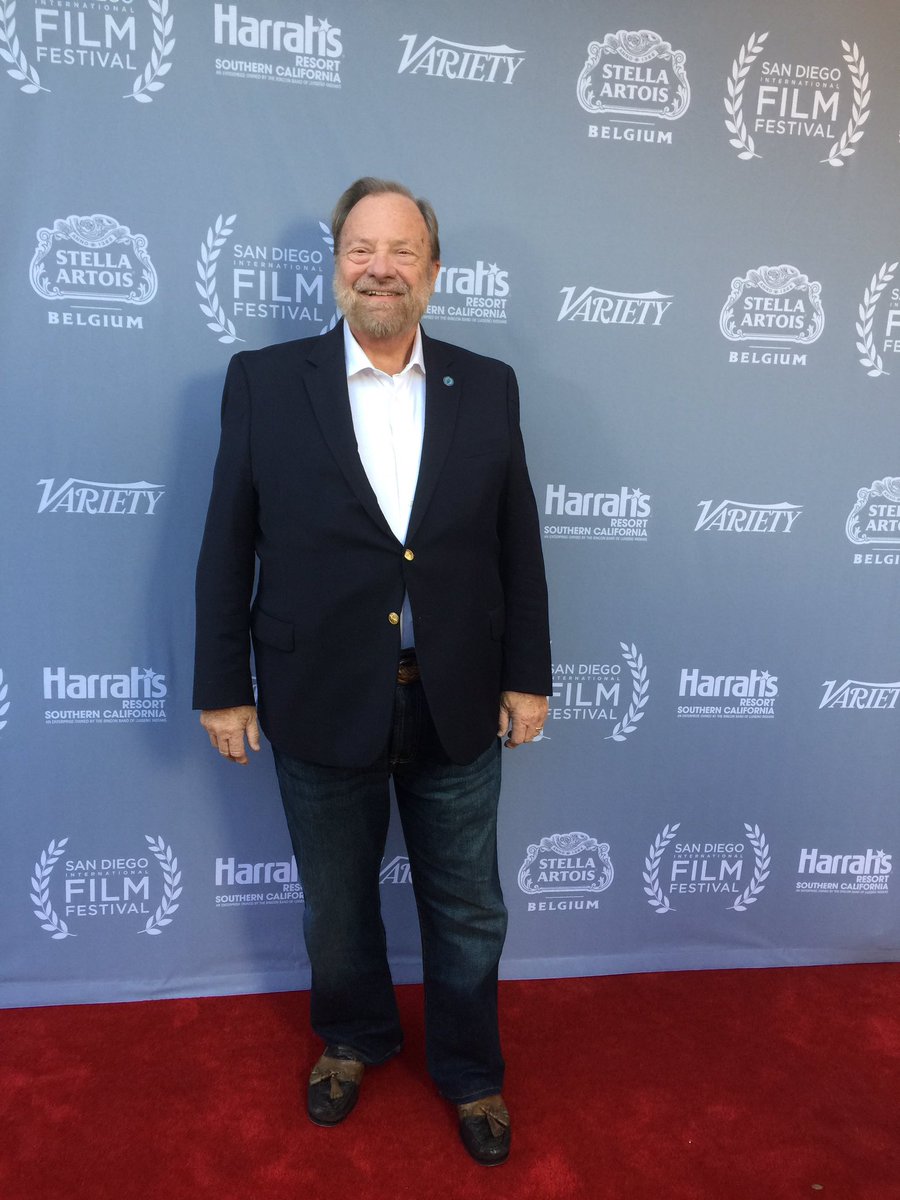 SDFilmFestival's tweet photo. Opening night red carpet for the screening of #OtherPeople 📽 #SDiFF https://t.co/ITCIvNOU5Z