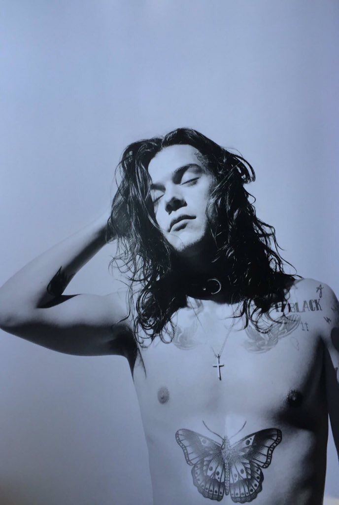 harrysoasis's tweet photo. goodnight ✨💜 https://t.co/EQ9I5sEHGX