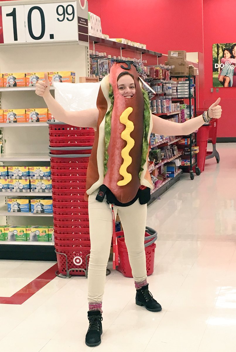 HOT, DOG! Our team blew me away tonight by helping 10 guests save 5% today! #sharkslovehotdogs <a href="/bradphillipz/">Brad Phillips</a> <a href="/target_jess/">Jessica Carlesimo</a> <a href="/Tim_Heit/">Timothy</a>