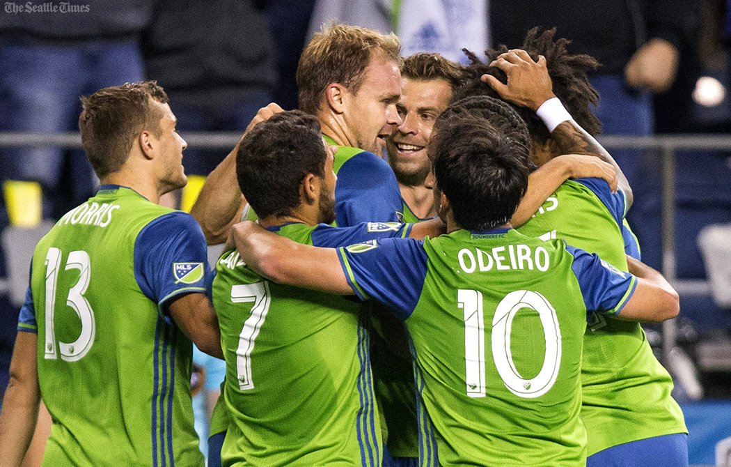 FINAL: Sounders find themselves in playoff position after beating Chicago Fire, 2-1.
