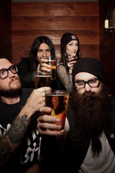 I was trying to photobooth alone...😒😆 https://t.co/IJqE1ANjd2