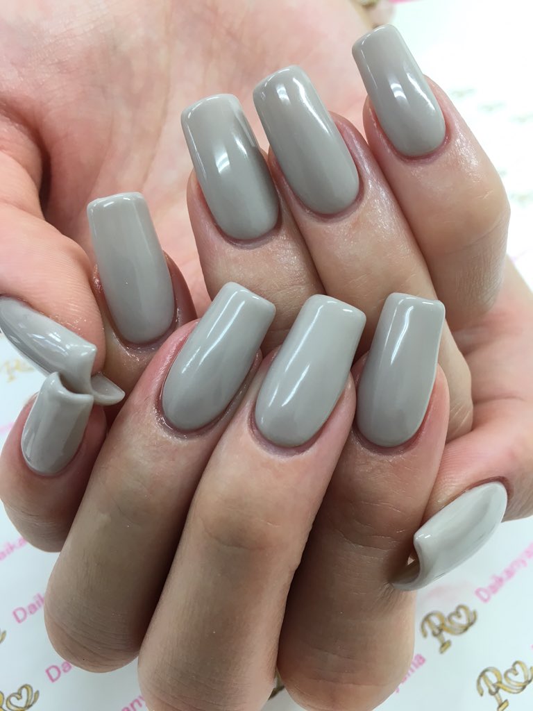 Private Nail Salon R 代官山 ネイル スカルプ スクエアオフ グレージュ 秋 秋ネイル シンプルネイル 大人ネイル Rdaikanyama