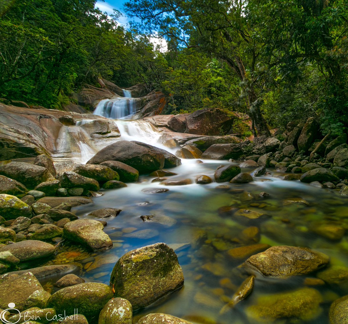 #NorthQLD just doing its thing.. #waterfall #springtime #thisisqueensland #photograph #longexposure #Nisifilters #qldparks #Australia