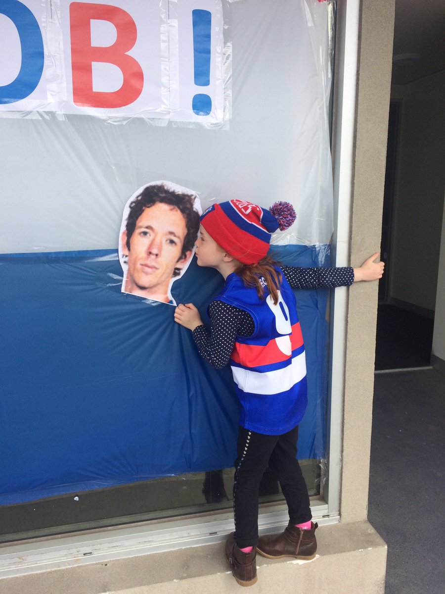 jlane627's tweet photo. @BobMurphy02 I think our girl has taken a shine to you Bob 😍 https://t.co/8HsCHTBK3l