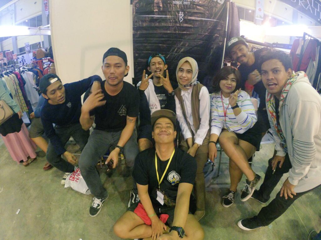 Chicken Fighter tweet media