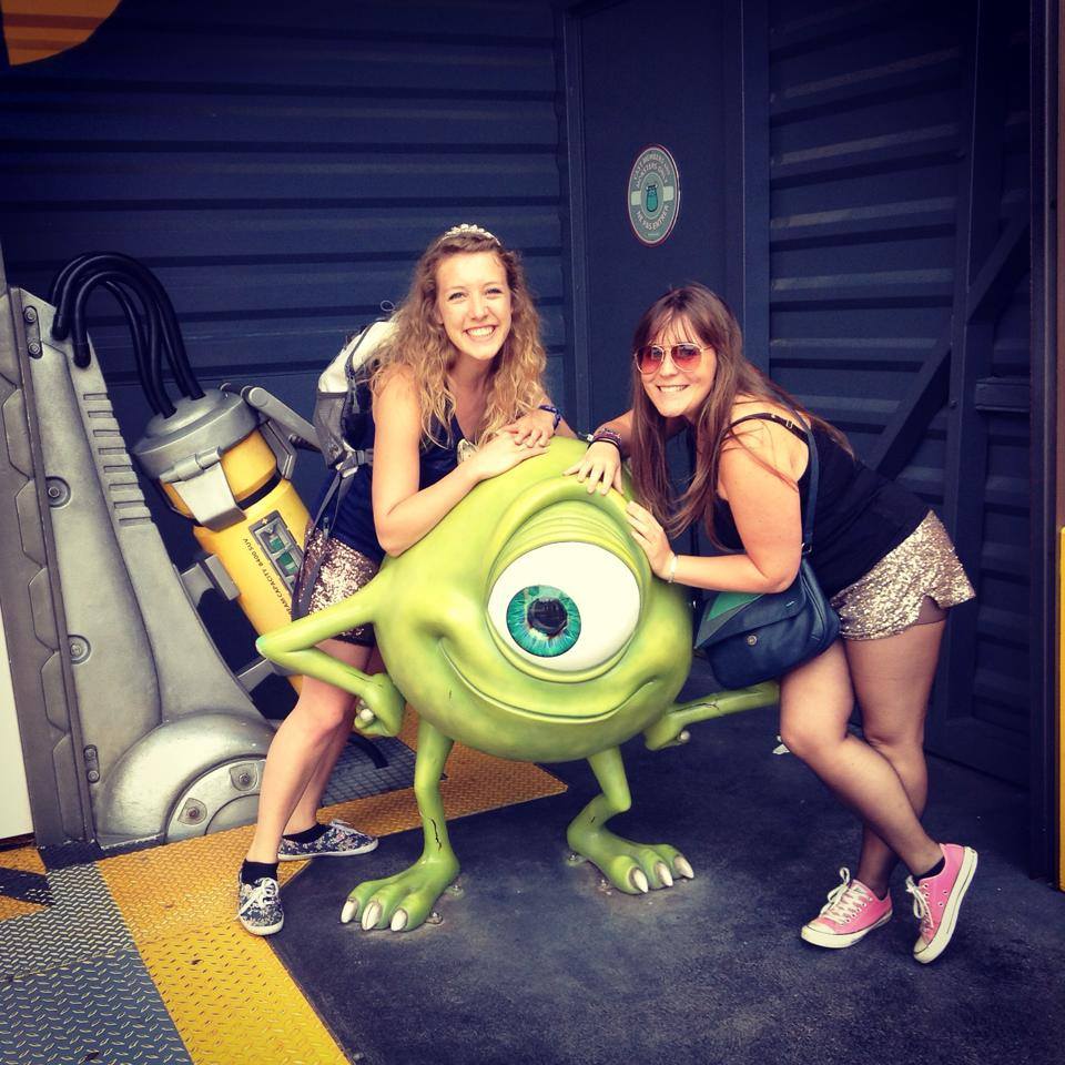 Wanna meet our A-Team Captains? Spoiler alert, they're also head of the NRG "Team Paillettes"! Glitter all over for Batsmash and Knapy!