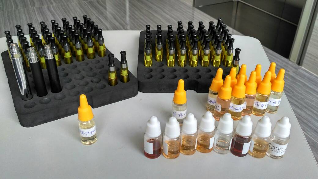 Another #juicetesting day. Loads of flavors! #hangsen #hangsenplus #vape #ecigs