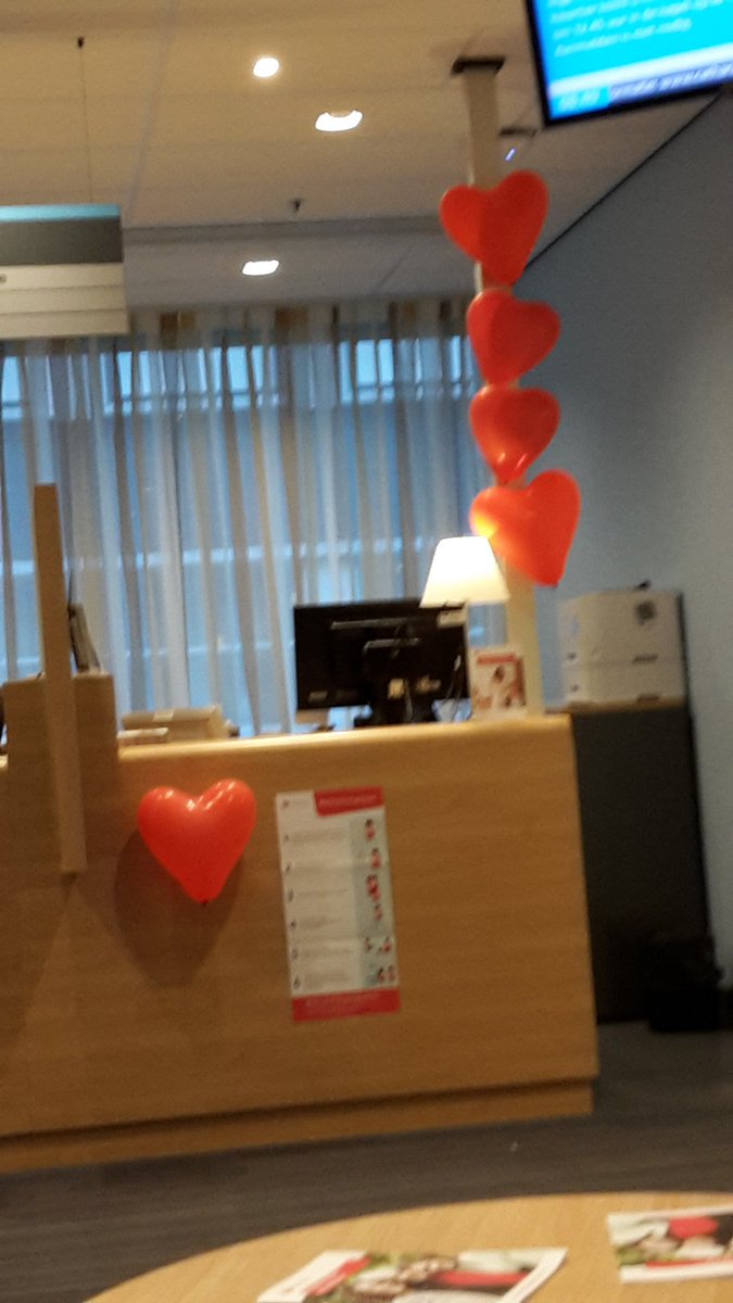 JeannyHollander's tweet photo. En juist vandaag mijn halfjaarlijkse controle #dressredday @HartenVaatgroep https://t.co/gK9oBLE44B