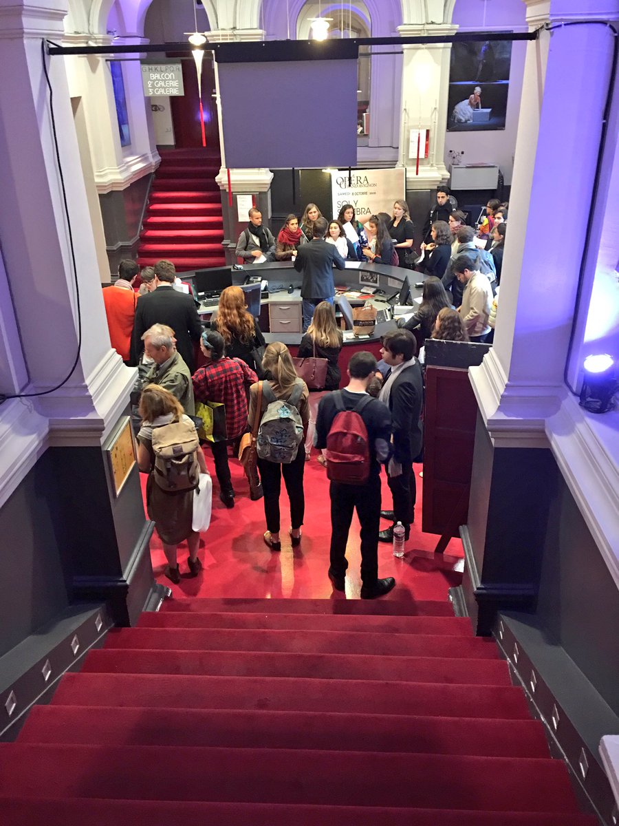 #cjeopera 2016 // DEUXIÈME JOUR !
Les jeunes chanteurs de la catégorie "Révélation" arrivent pour les Éliminatoires ! BONNE CHANCE 🍀