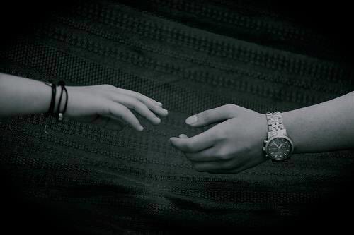 🎼🌸'
ألــذ ا?لعشَشق مَـا بقى | سسّراً | حتى يكتبہ الربْ حلالاً ?