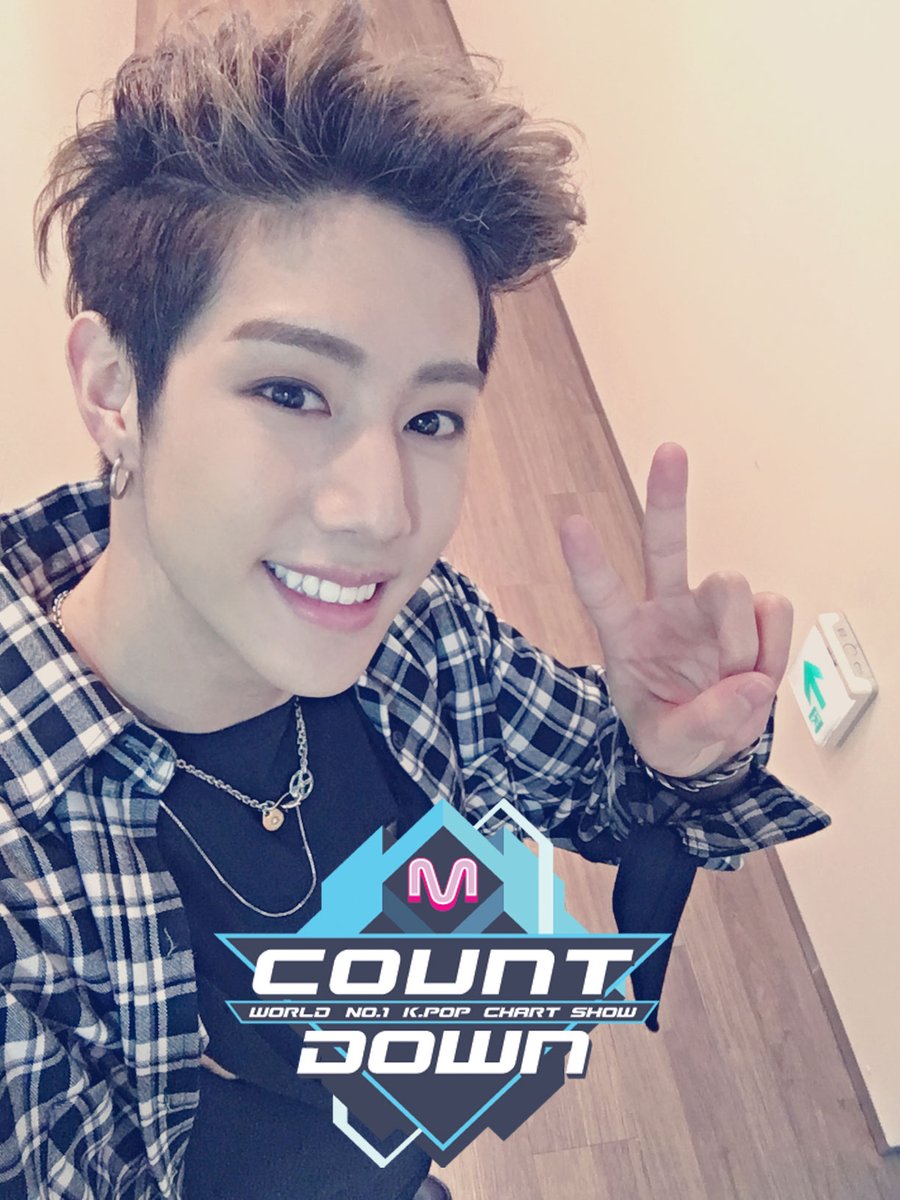 OfficialMwave's tweet photo. Hello #world! #GOT7 is back to #MCOUNTDOWN! #another series of #FLIGHTLOG #FlightLogTurbulence! https://t.co/Pq4jchJTUt https://t.co/my55Vl4EGV