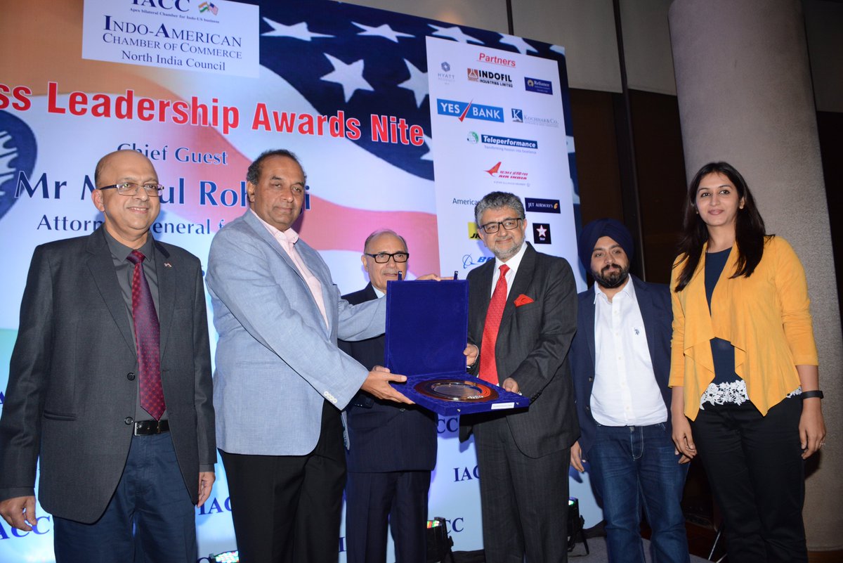 iaccindia's tweet photo. Mr Mukul Rohatgi, the Attorney General of India presenting the award to Mr @sanjaym100 @tpindiaofficial #Iaccsummit @IndoUS_NIC @iaccindia https://t.co/aXe8td4hG9