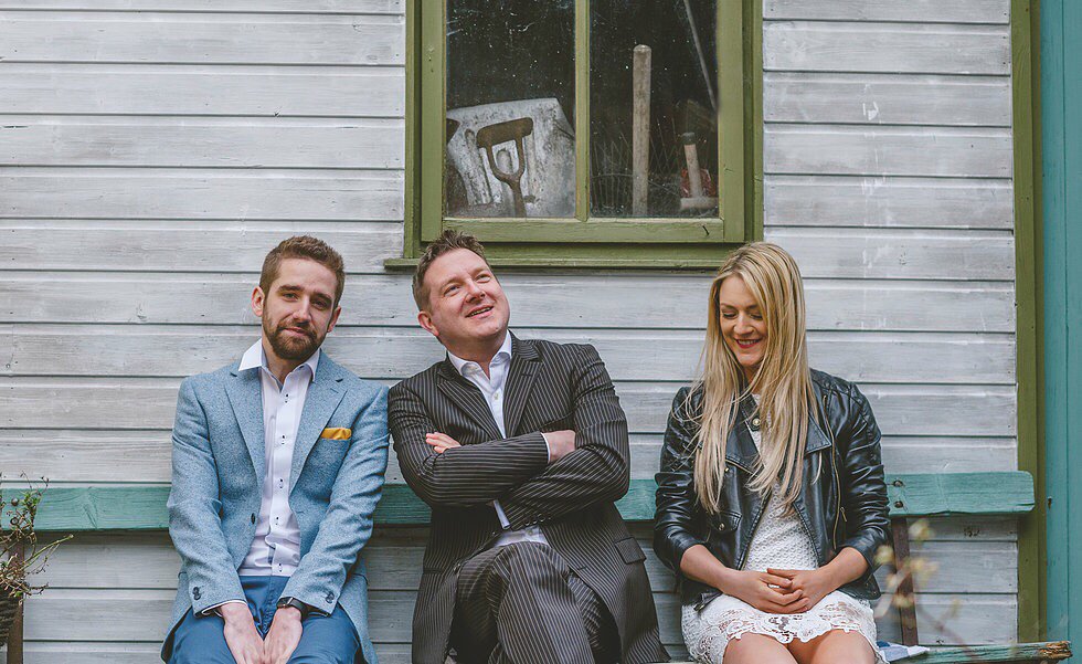 lisajohnston01's tweet photo. Looking forward to hearing @McPeakeBand play live at 11.40 Thursday Morning Talk-In @Belfast89FM! Can't wait! https://t.co/gD6GzlDEcc