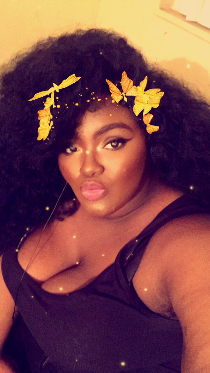 Prettii_Mii_'s tweet image. This wing though @influenster @maxfactoruk #ESVoxBox #MaxfactorxTarget