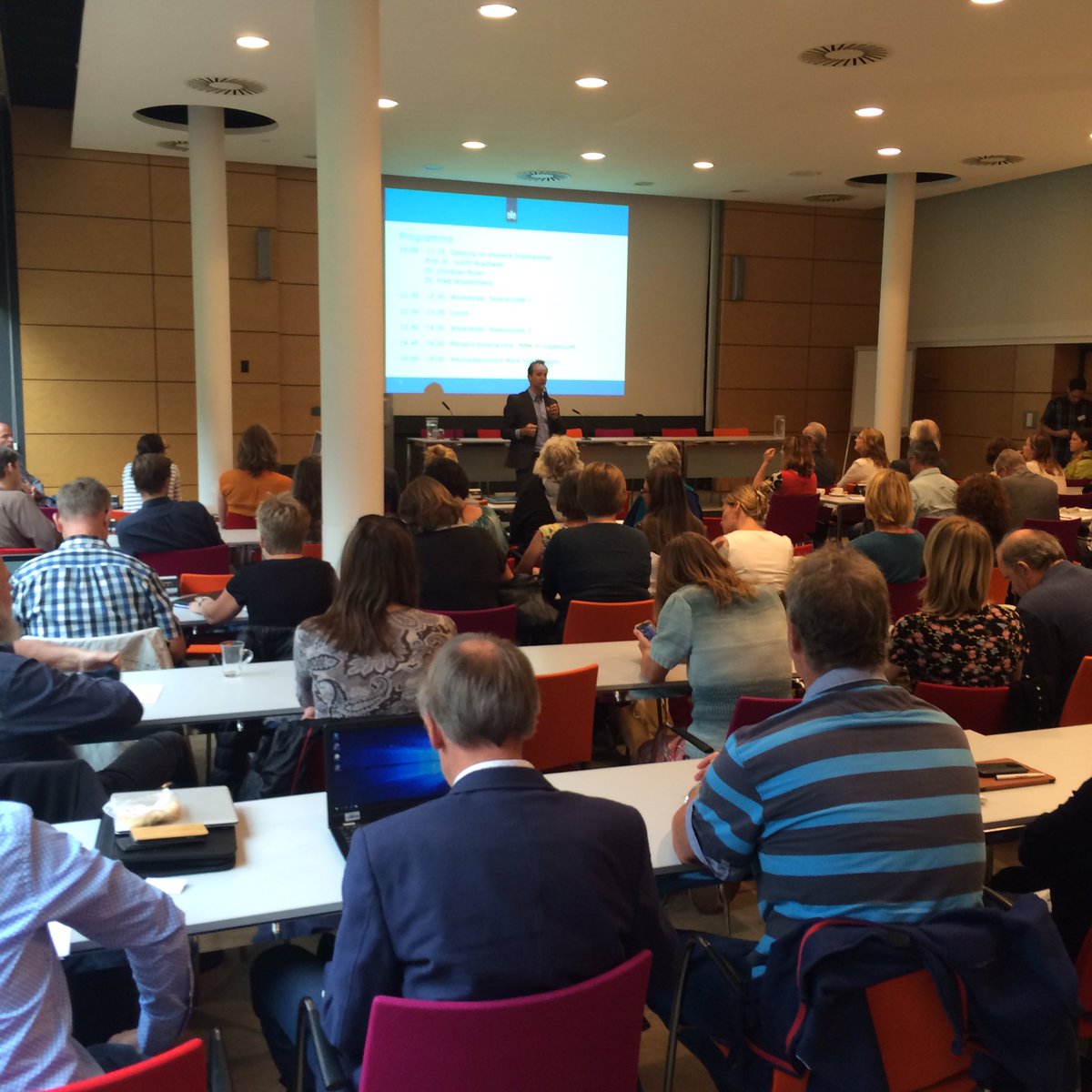 Grote opkomst bij de 9e GGD-RIVM ontmoetingsdag #RIVM #GGD #MMK #netwerk #ontmoeten