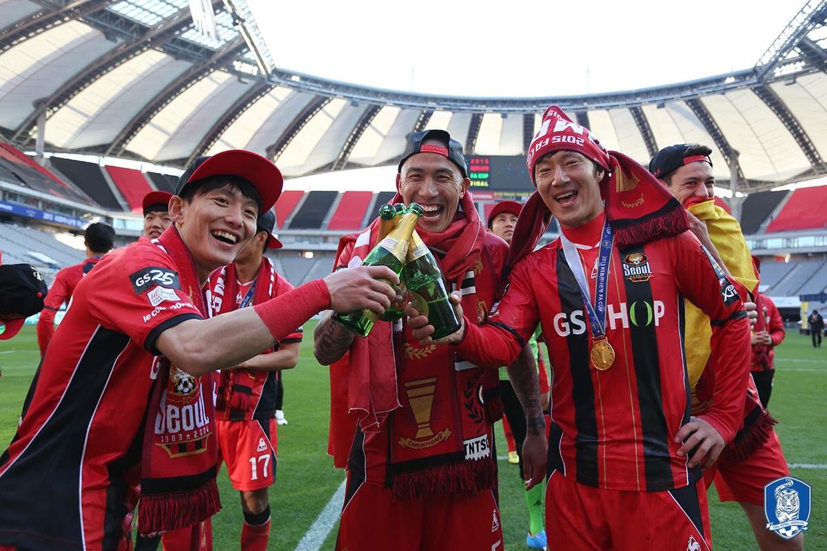 robotdr22's tweet image. 광민아 축하한다👍👍국가대표랑 찍은 사진 소중하게 간직해야지😍다치지 말고 이제 부터 시작이라는 마음으로 어렵게 찾아온 기회 꼭 잡아⚽️정말 정말 축하한다!🐙⚽️❤️ #고광민 #국가대표