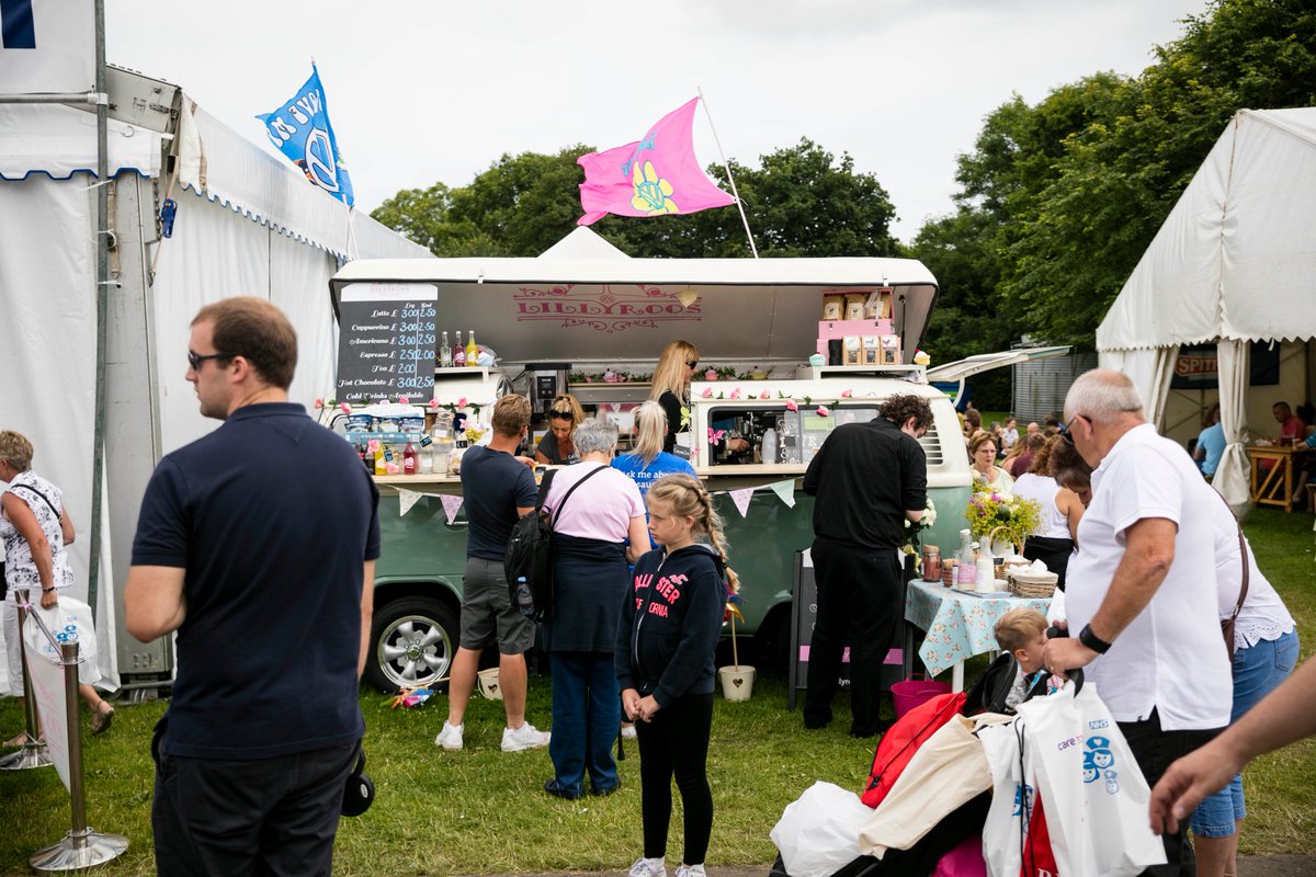 kentcountyshow's tweet photo. Happy #InternationalCoffeeDay everyone! @Lillyrooskent looked lovely at the #KentShow2016. We look forward to seeing them again next year https://t.co/fPOZ5B407U