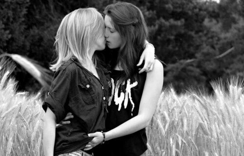 BisexualSites's tweet photo. happy time !! @biwomen_couples @SeekingBi @SingleBiDating @BisexualSites @bipeopleonline https://t.co/6pJlPifeGA