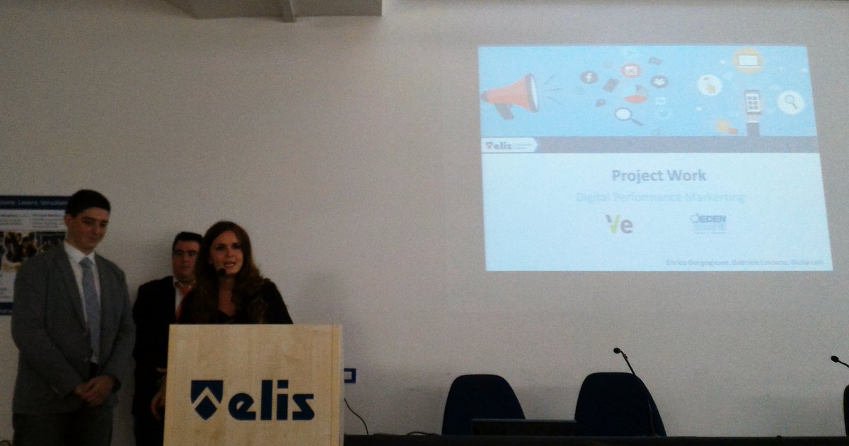 Ve_Italia's tweet photo. I ragazzi del Master di ELIS @NewComLab e @Ve_Italia per un progetto di #Digital #PerformanceMarketing. Complimenti ragazzi ottimo lavoro! https://t.co/akawXmNVec