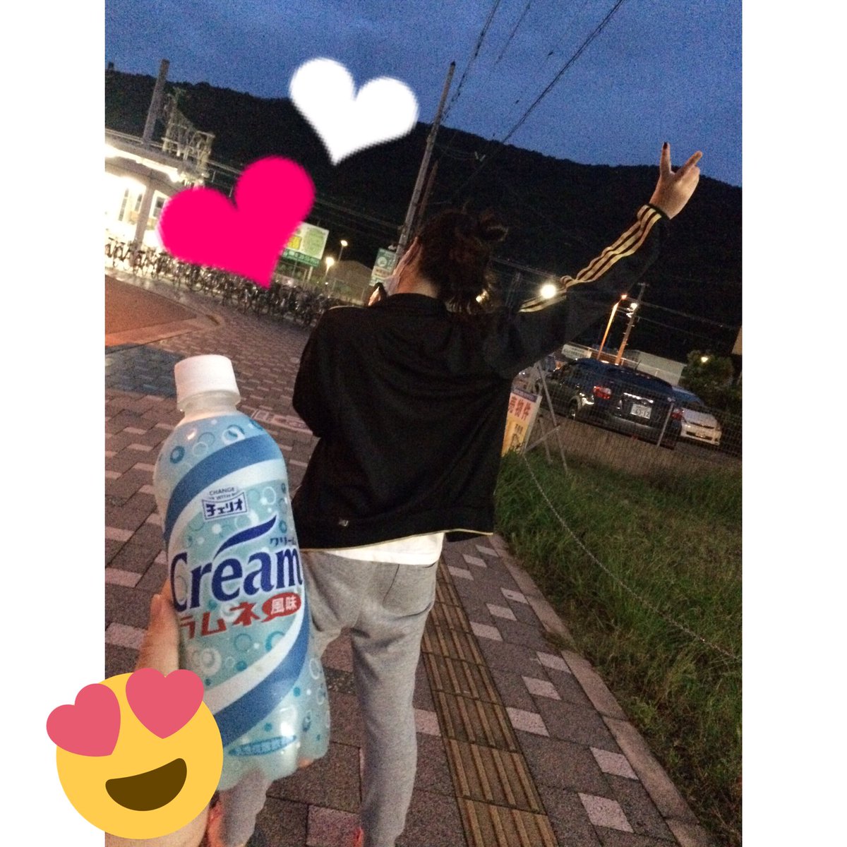 017pynpyn's tweet photo. 久しぶりのいずみ♥︎♥︎
ちょっと渡すのあったから会ってきた♥︎♥︎
附中の時からおもろいのは変わってない安定最高（笑）。。
ジュース買ってもらったありがと💋
ちょっとやったけどいろいろ話しできたまた次はゆっくりあそぼ😉❤ https://t.co/bG1hv9Qoyy