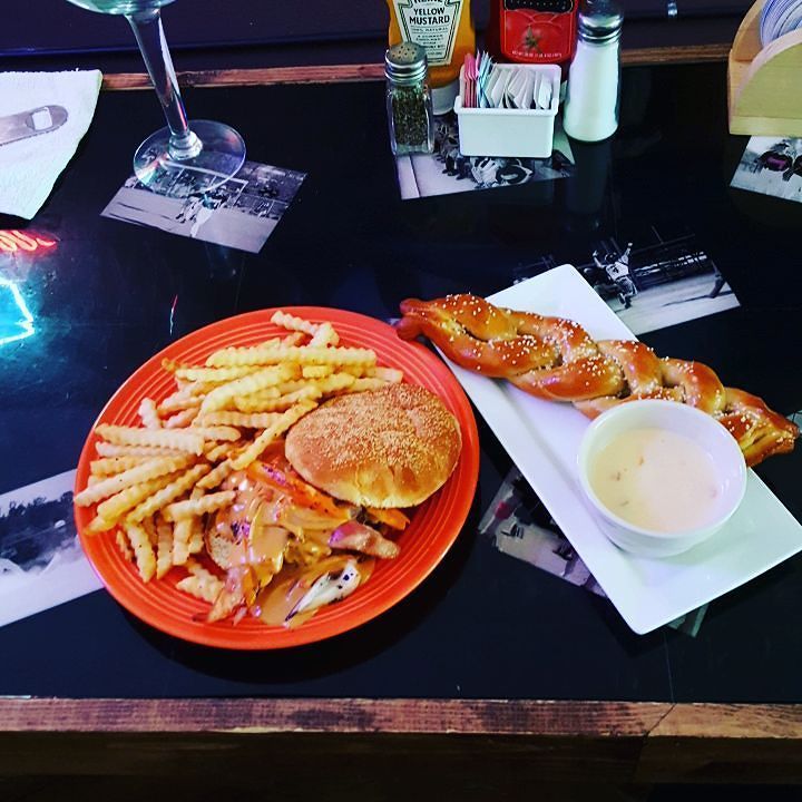 jhowardscafe's tweet photo. Bacon Philly Burger and a Twisted Pretzel with Beer Cheese
#twitter #savagenation #bradons… https://t.co/uXtUPLShWl https://t.co/0c2iMBq64i