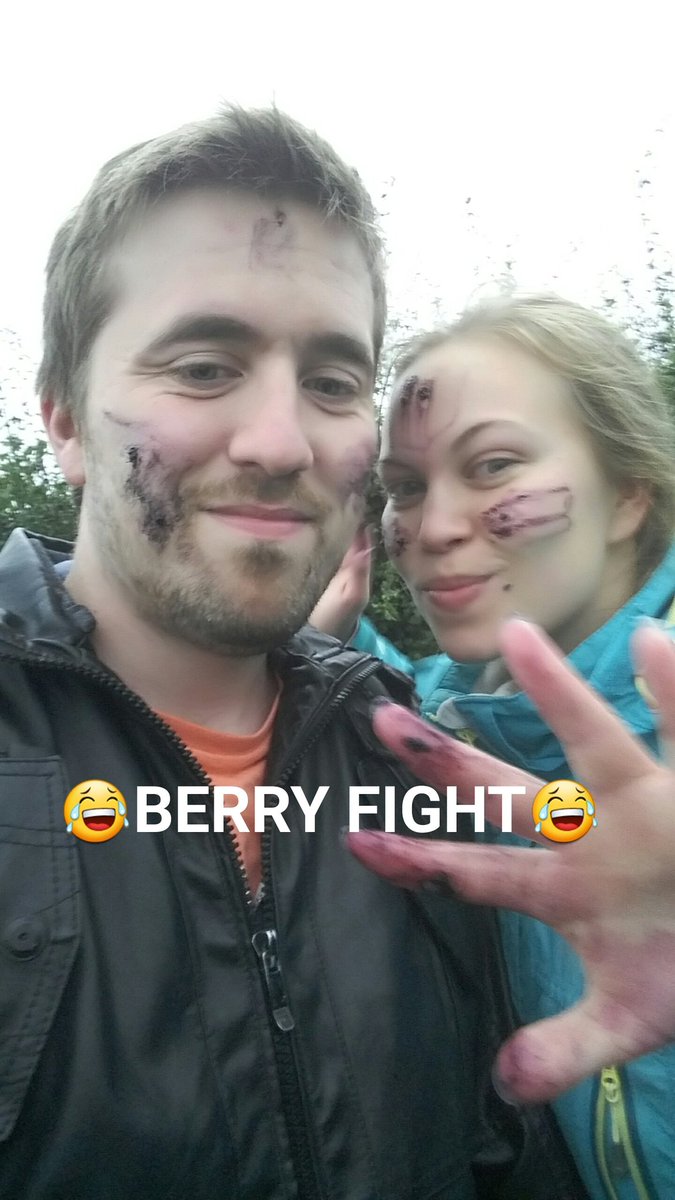 liam_1916's tweet photo. One of the best photos of this year😂😂

#selfie #berries #gooutside #countryside #photo #adventure #bestgfever https://t.co/xyJTUE5HR0