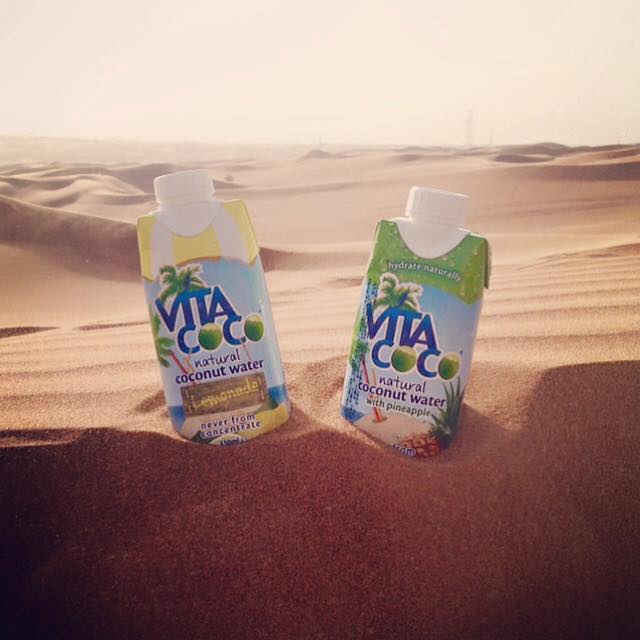 It's ChooseDay! 

Lemonade or Pineapple? 

#vote