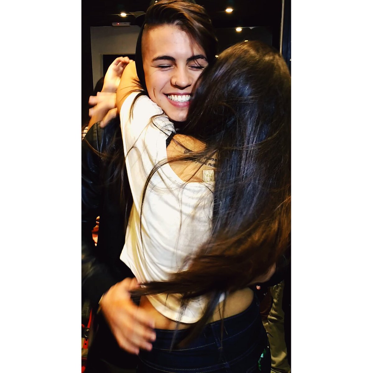 YasmimLidiaP's tweet photo. Matei a saudades do meu amoor 😍💕 @biel https://t.co/HxE06traqw