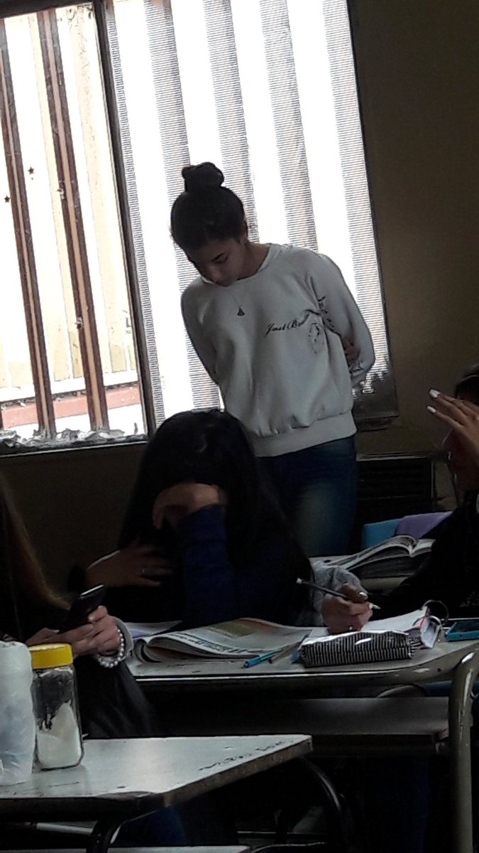 Promo_LVI's tweet photo. Buscando la moneda y la araña https://t.co/Mk7xINRRvV