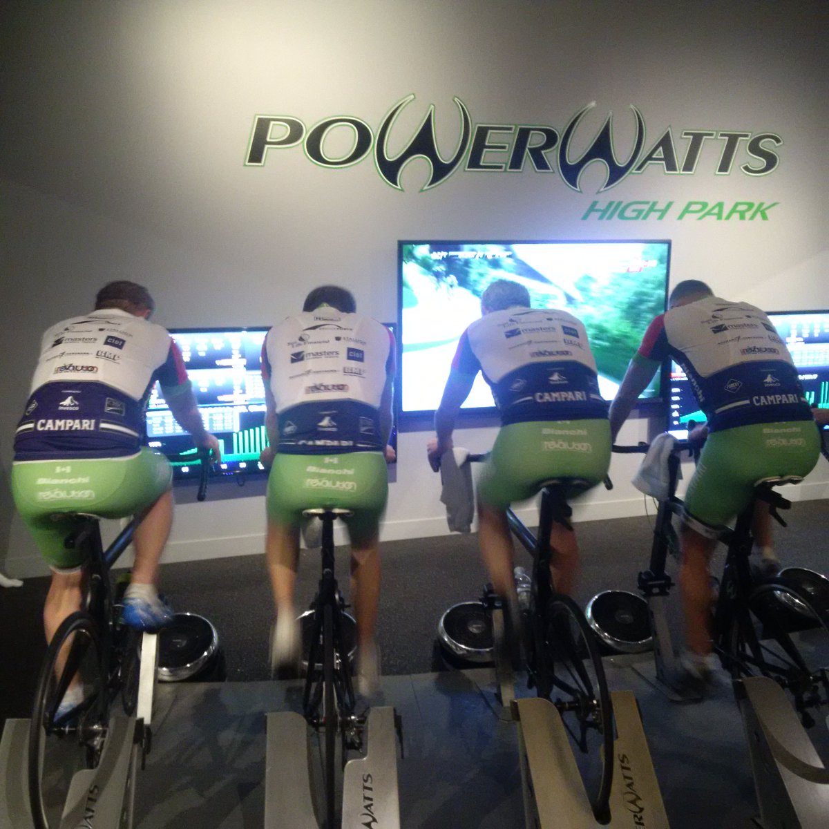 On crummy fall days like today, it's nice to have a studio like #PowerWatts in #Toronto #nodaysoff