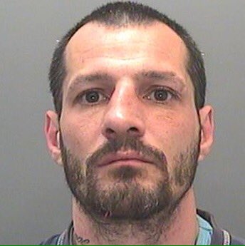 EvansTheCrime's tweet photo. Police are appealing for info on James Burns from Port Talbot whose prison release licence has been revoked. #UnlawfullyAtLarge https://t.co/C7Newn9Nv3