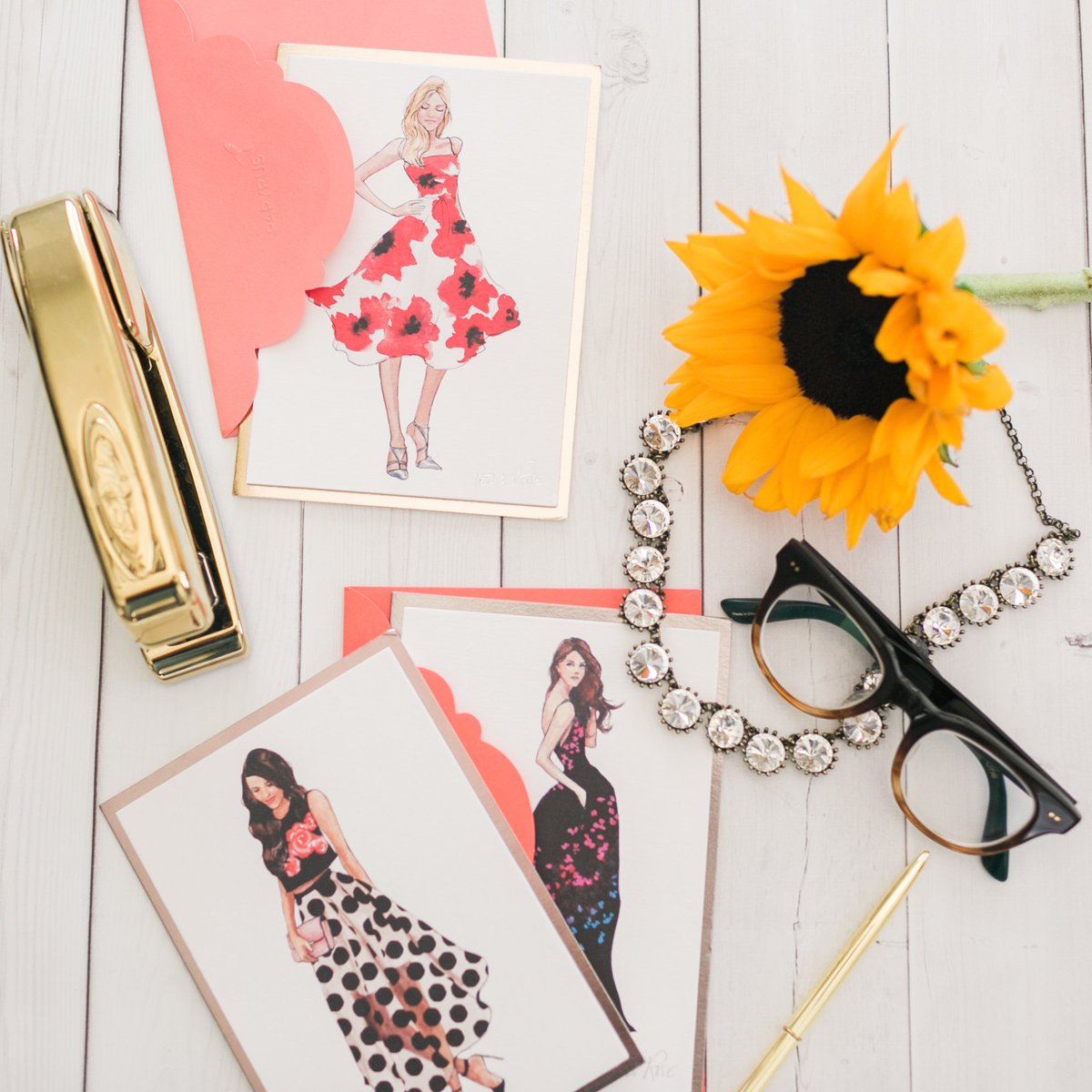 maraferreira's tweet photo. Thereโs something as special about a handwritten card! Read more in my post w/ @Papyrus_Online https://t.co/NKH0sHJJrp #PapyrusSelect #ad https://t.co/3J07iYA5Nr