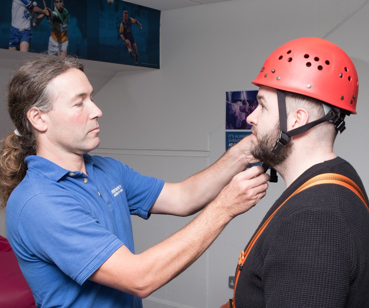 GniGhio's tweet photo. @kieransmith And herein lies the proof! @GrooveyardEvent @CrokeParkEvents #picturescantlie #abseil https://t.co/TTbocyC3hX