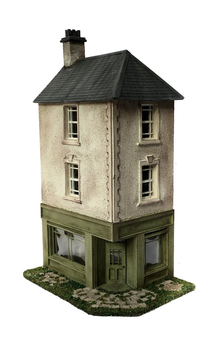 Beas_Hive's tweet photo. #MinionMo has again been busy building some 1:48 houses
They will be 'Sold As Seen' at #Miniatura on a 1st come 1st serve basis! #RailwayInn https://t.co/xh4JLur9Qg